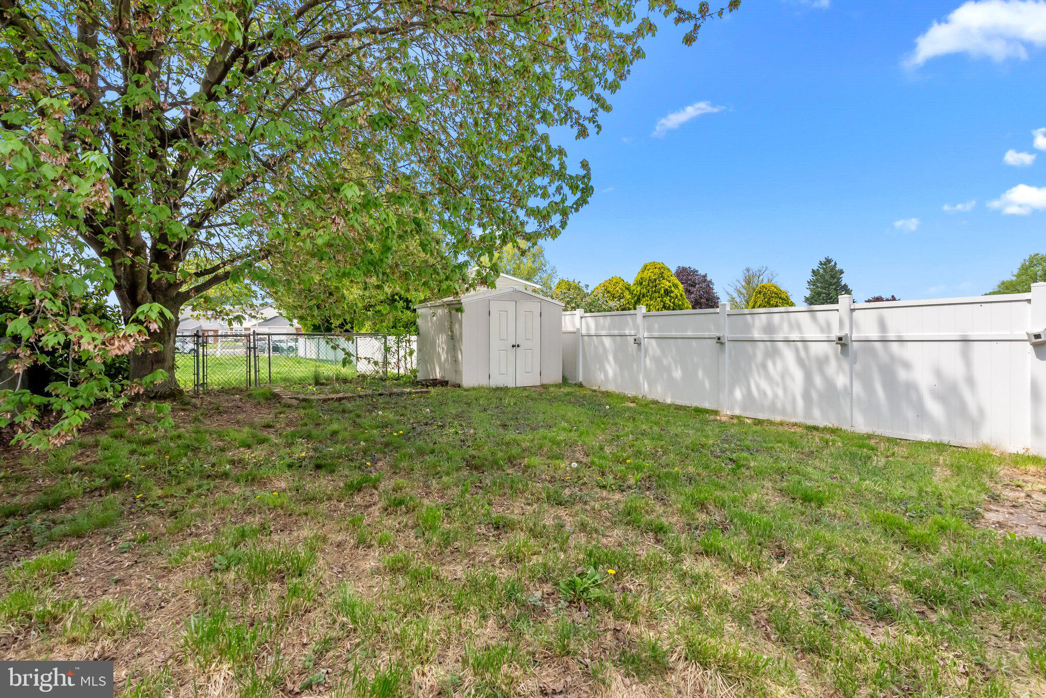2538 SHARON COURT