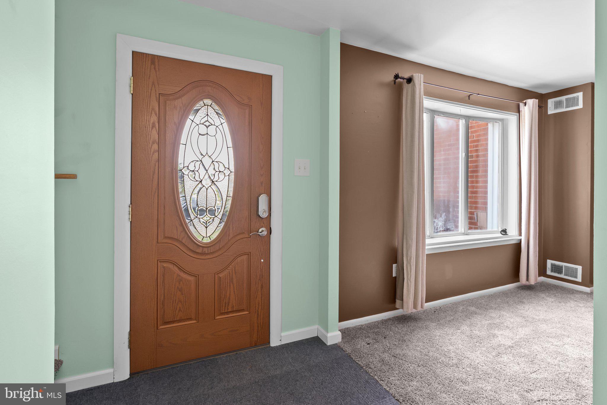 2538 SHARON COURT