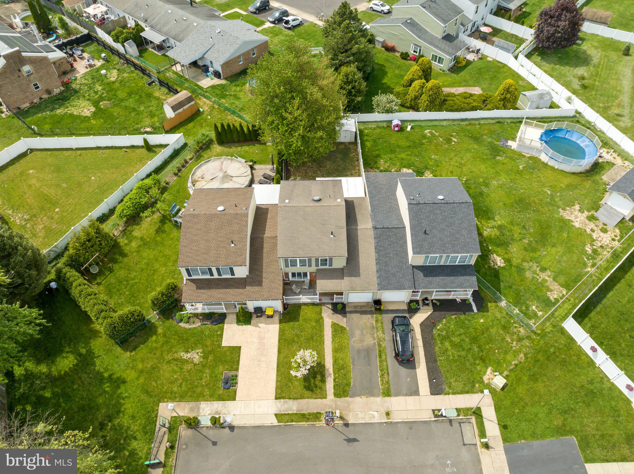 2538 SHARON COURT