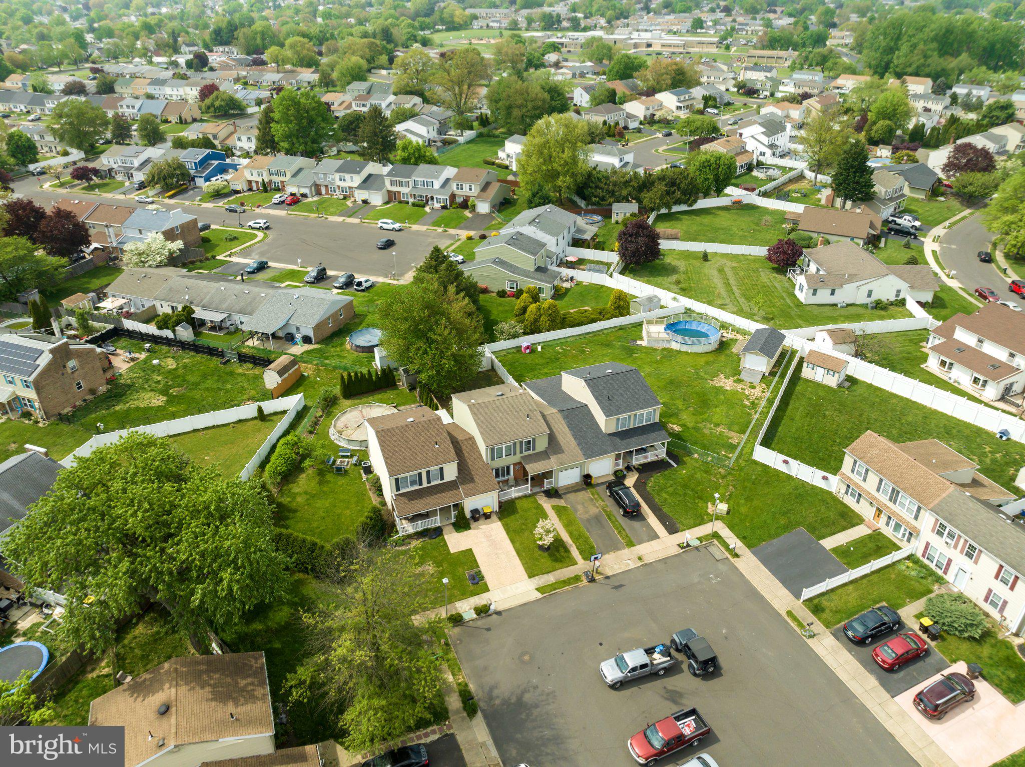 2538 SHARON COURT