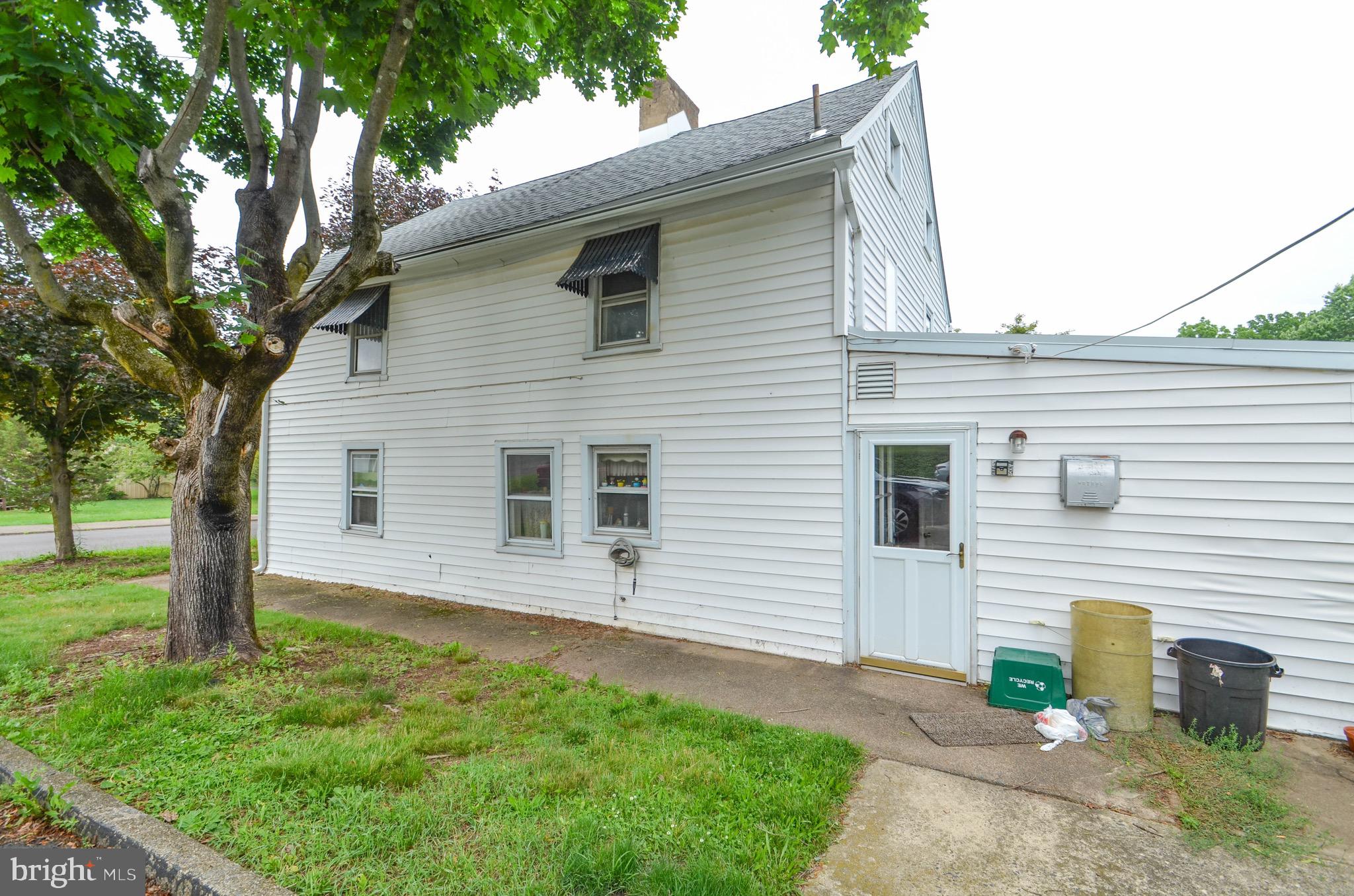 215 S MAIN STREET