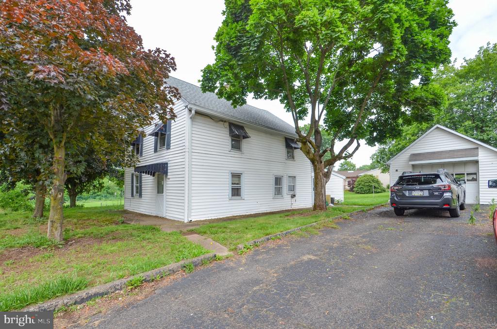 215 S MAIN STREET