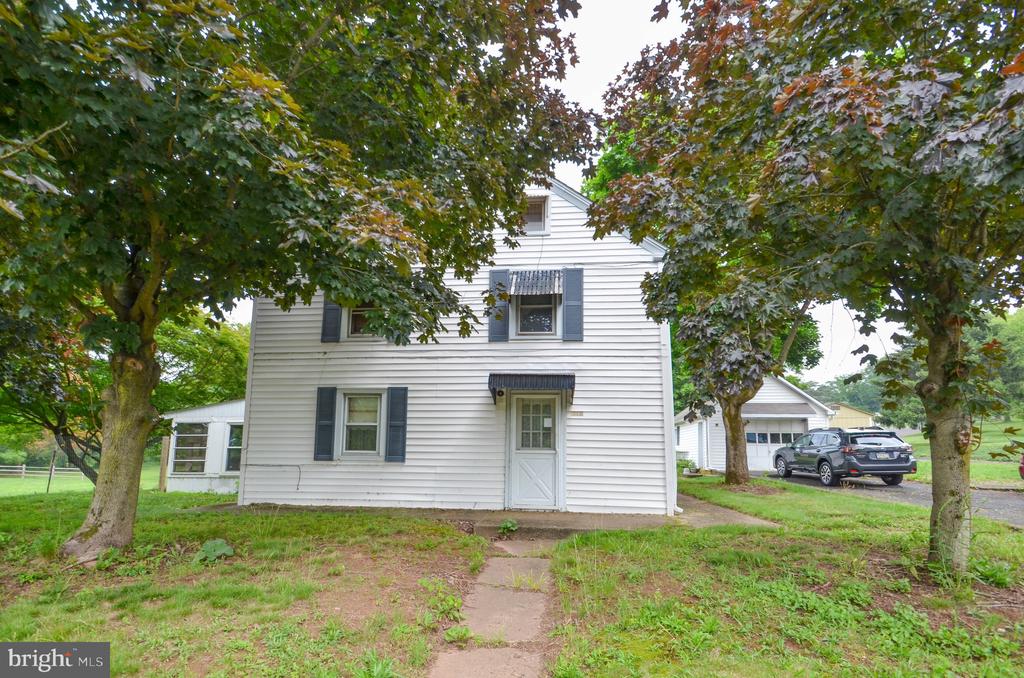 215 S MAIN STREET
