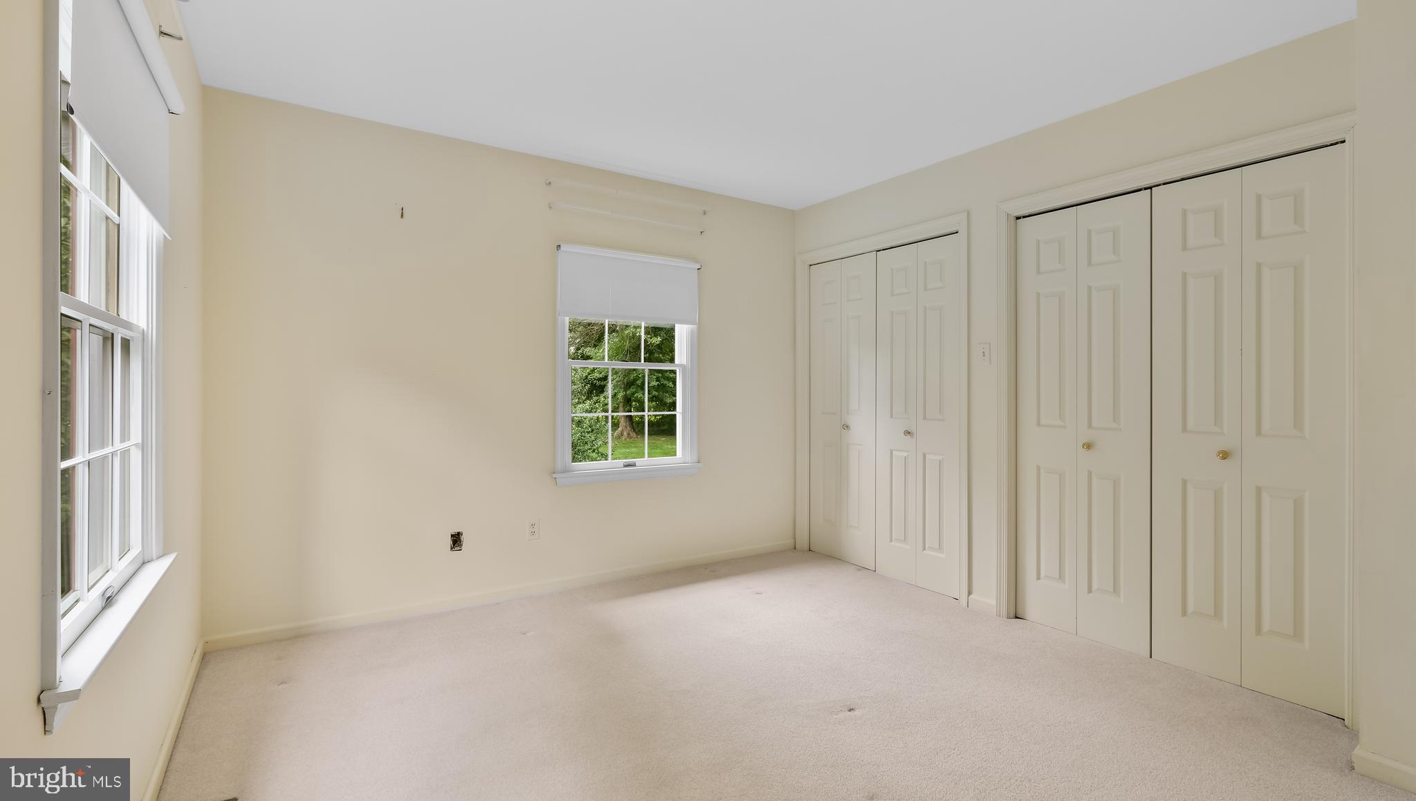 5725 COTTAGEVILLE LANE