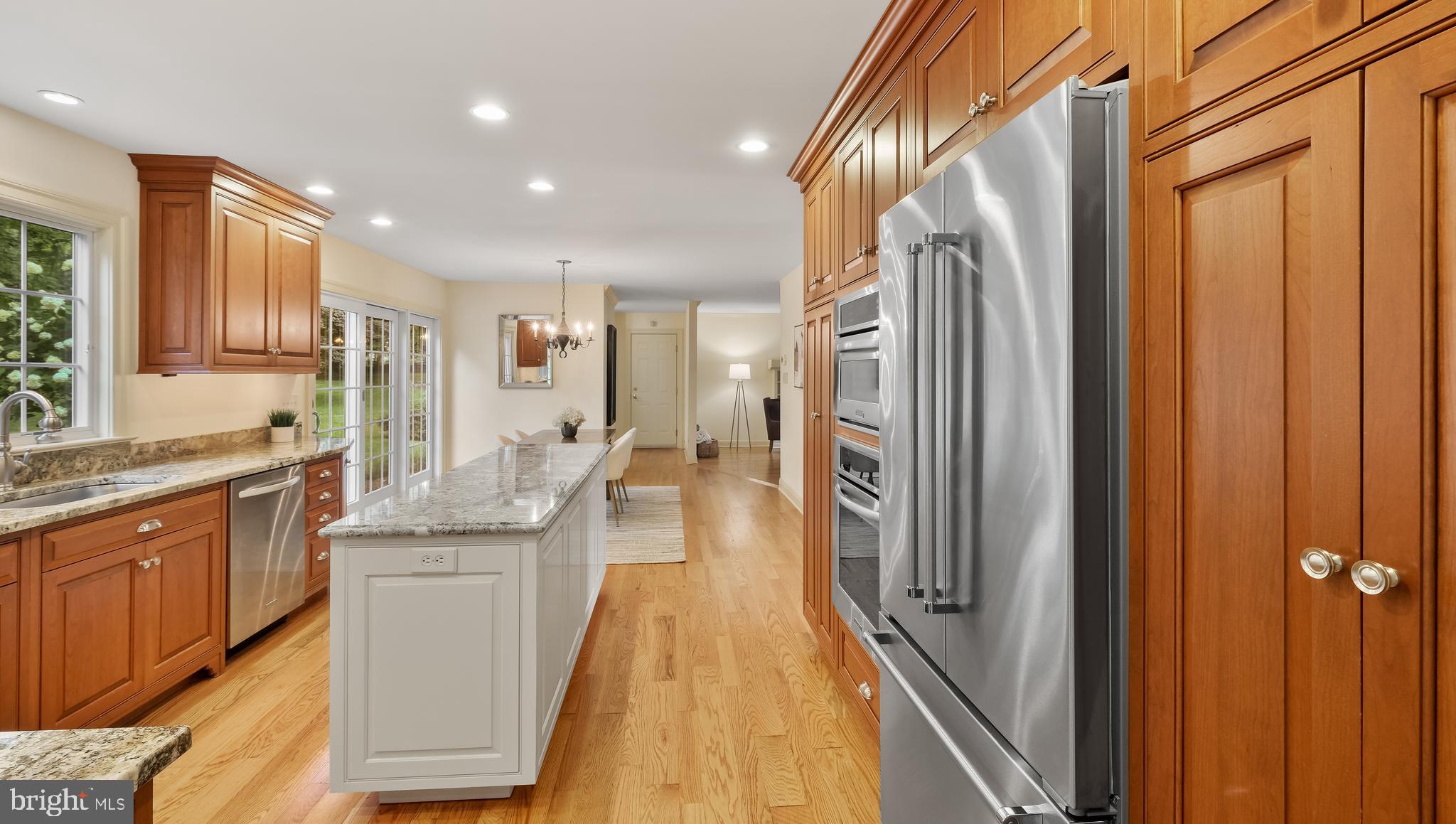 5725 COTTAGEVILLE LANE