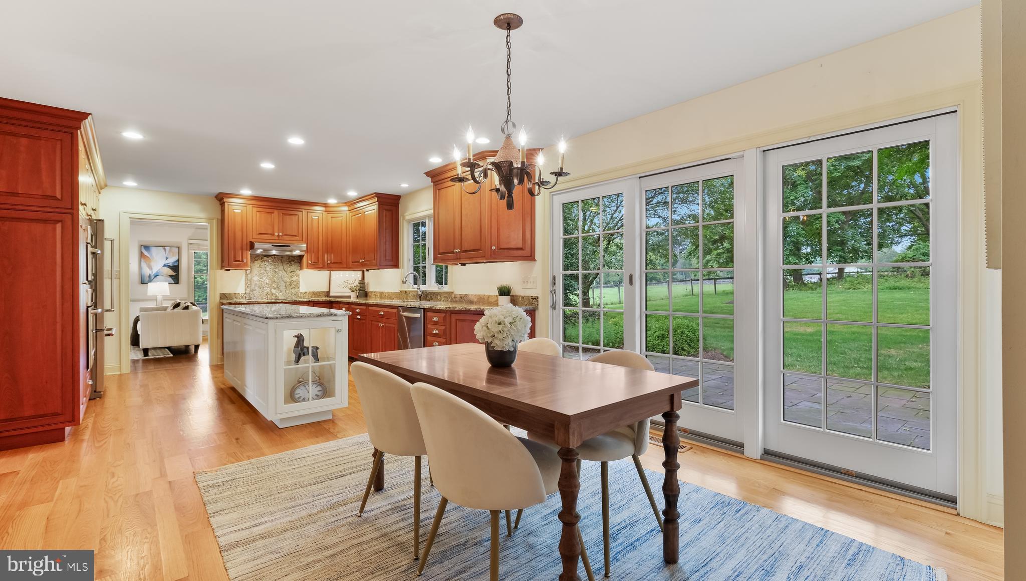 5725 COTTAGEVILLE LANE