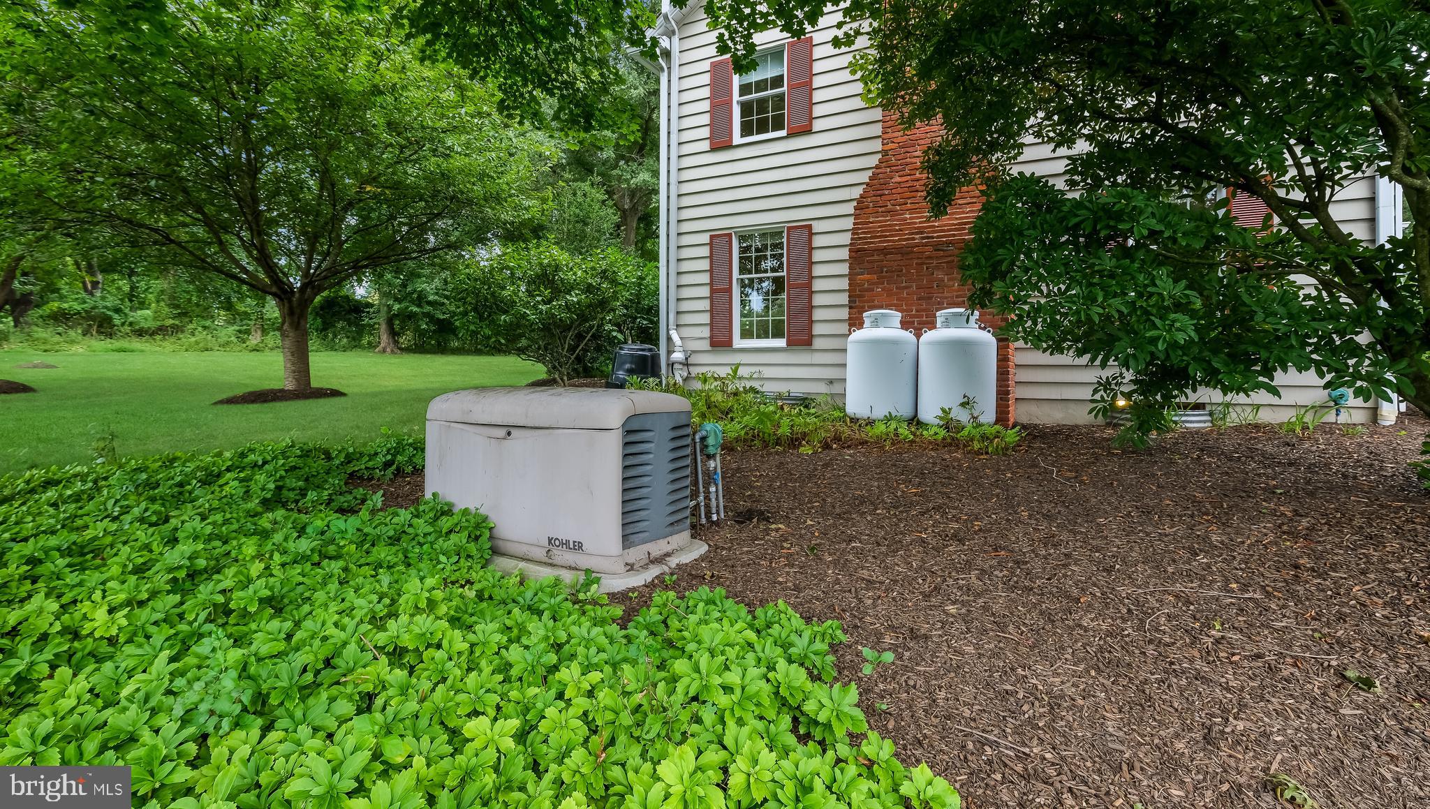 5725 COTTAGEVILLE LANE