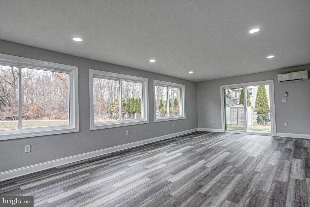 4978 BENSALEM BOULEVARD