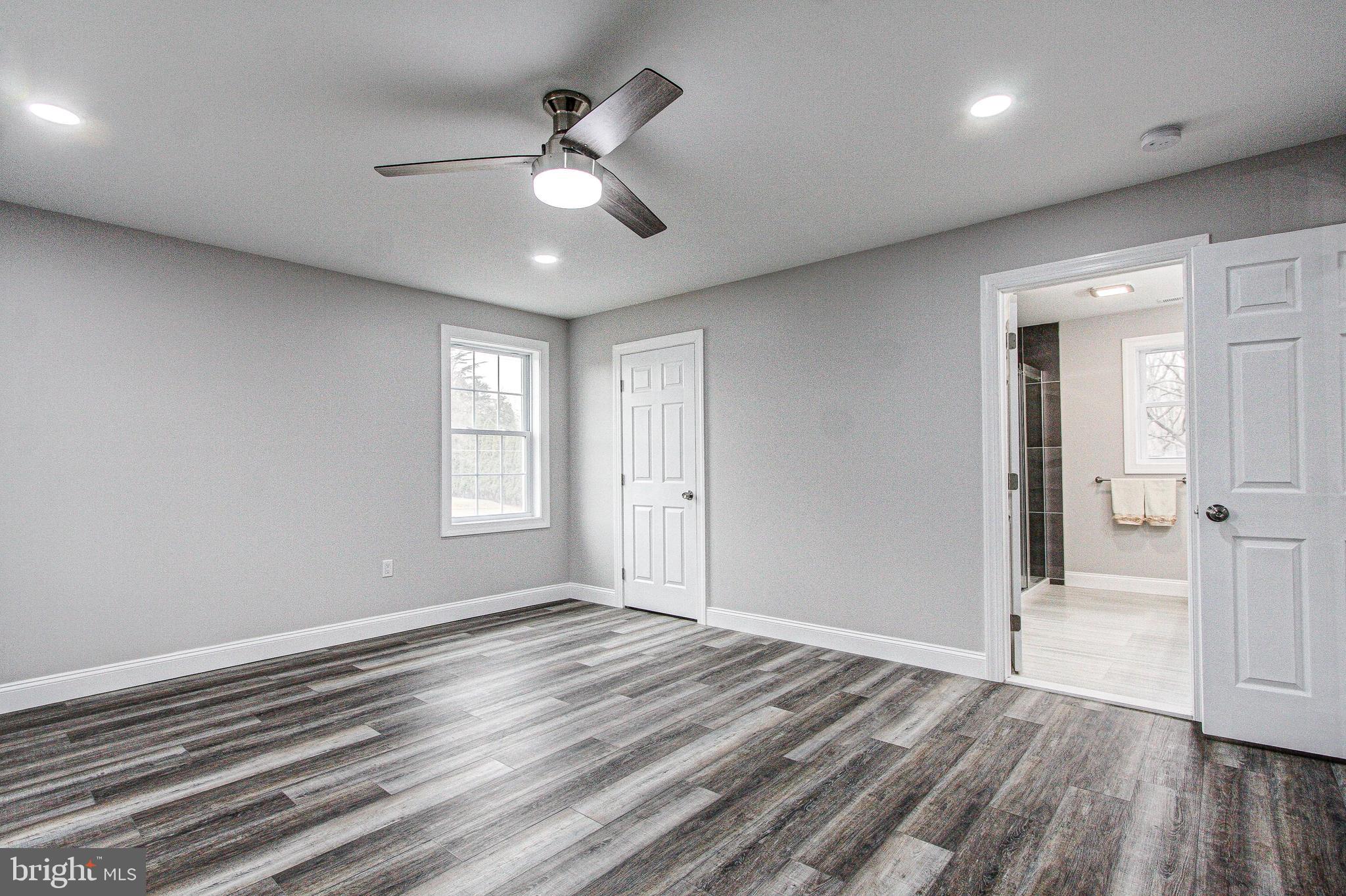 4978 BENSALEM BOULEVARD