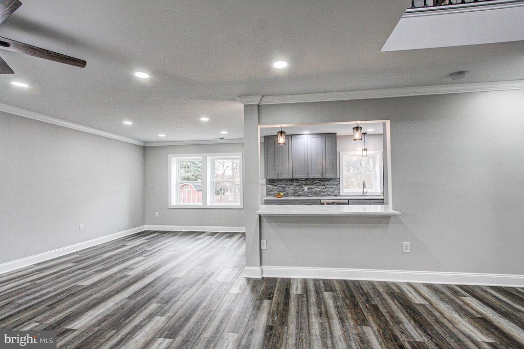 4978 BENSALEM BOULEVARD