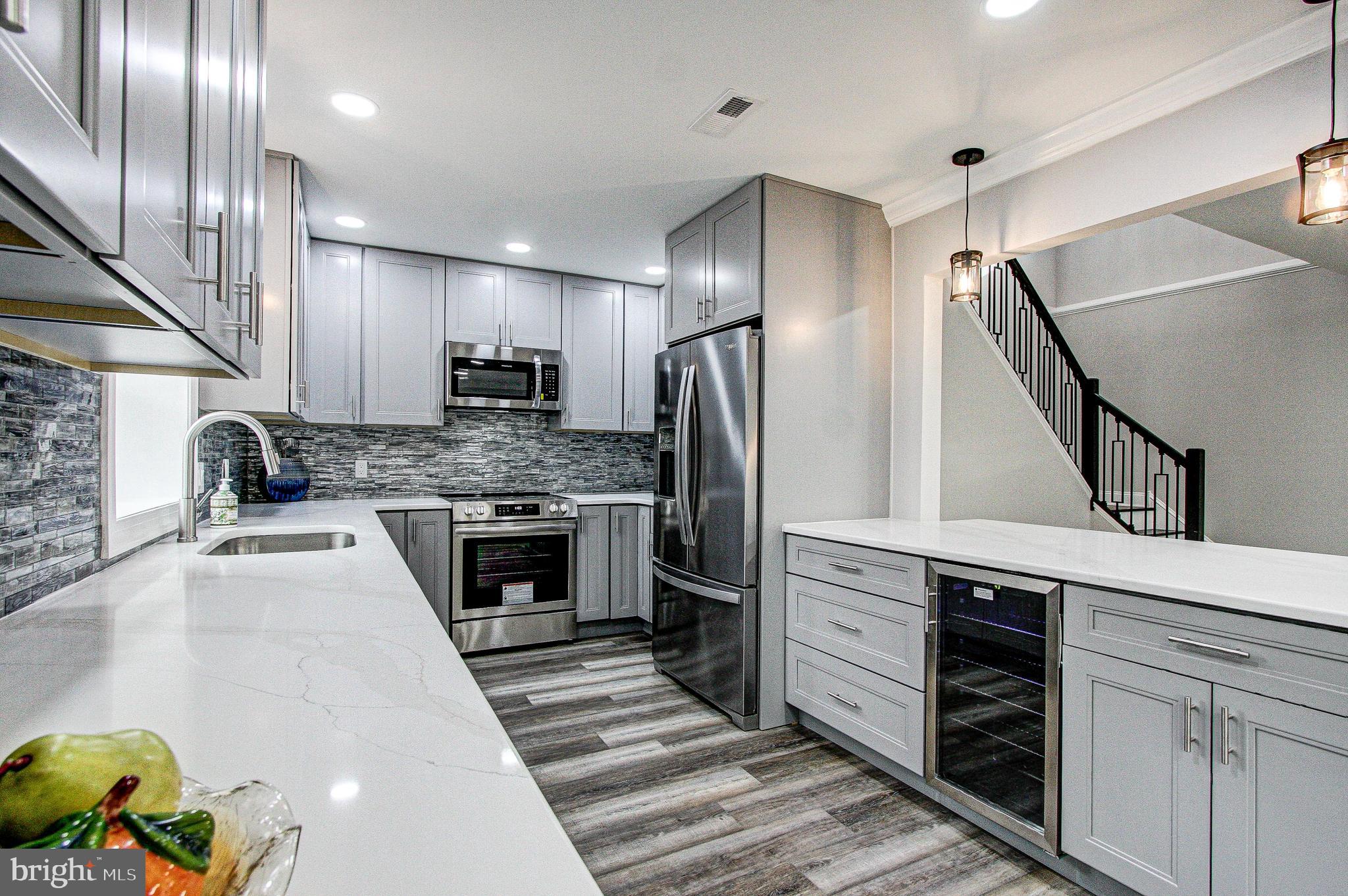 4978 BENSALEM BOULEVARD