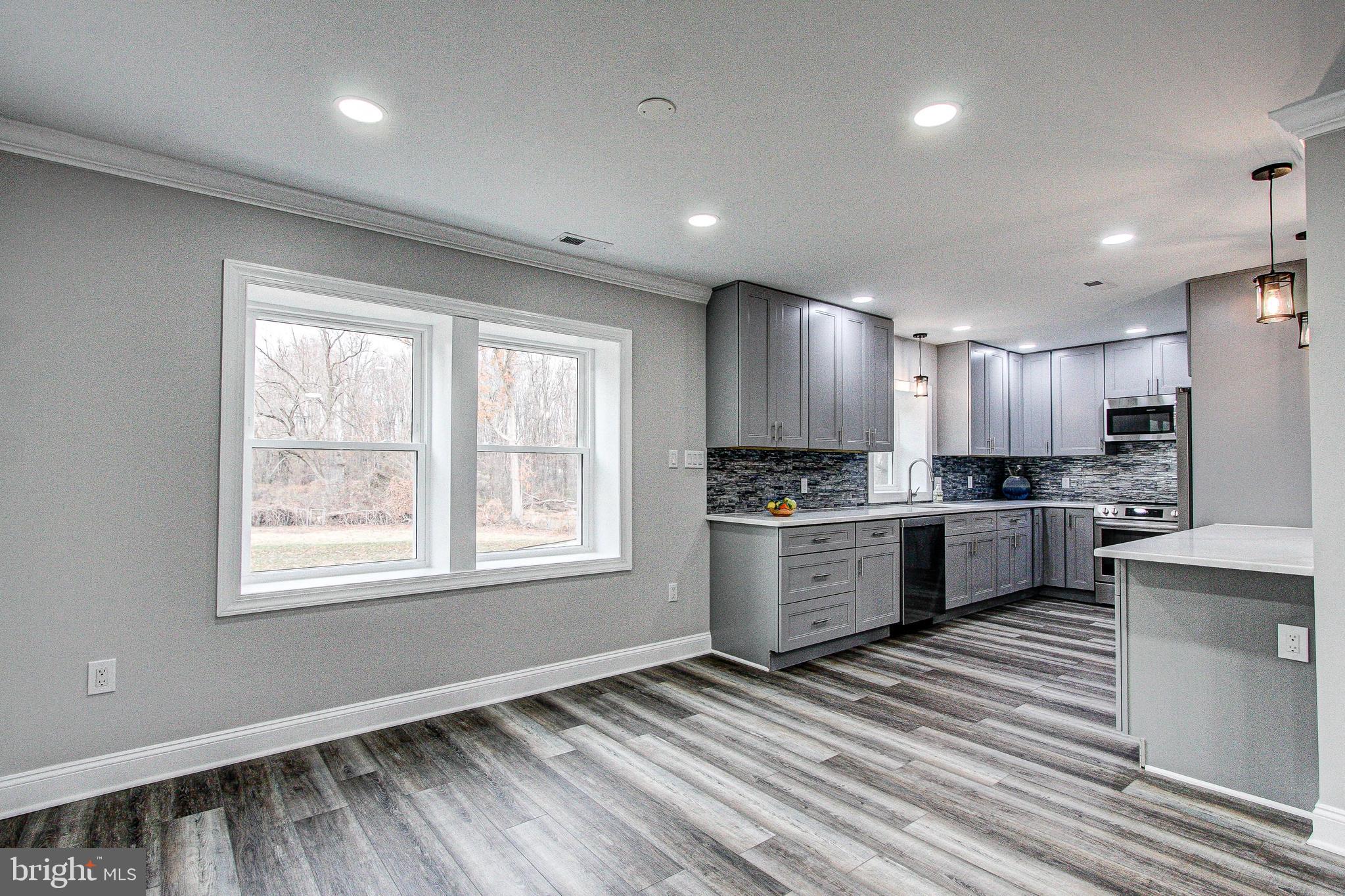 4978 BENSALEM BOULEVARD