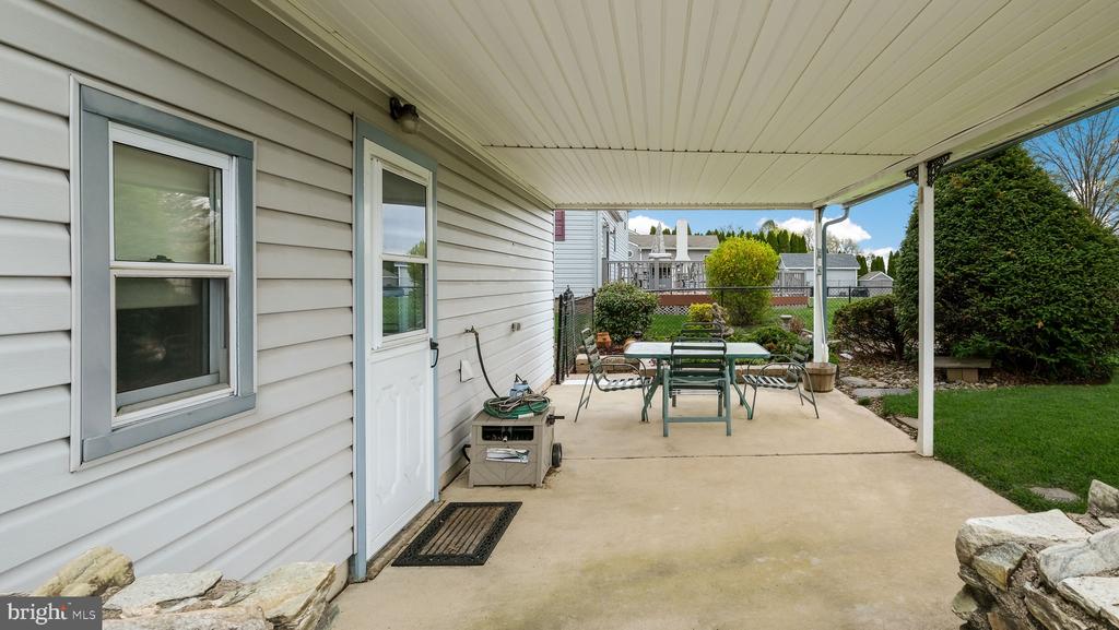 1243 TULIP ROAD