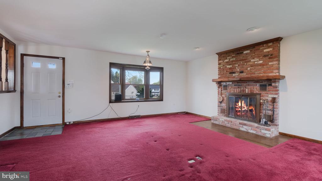 1243 TULIP ROAD