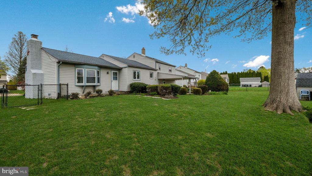 1243 TULIP ROAD