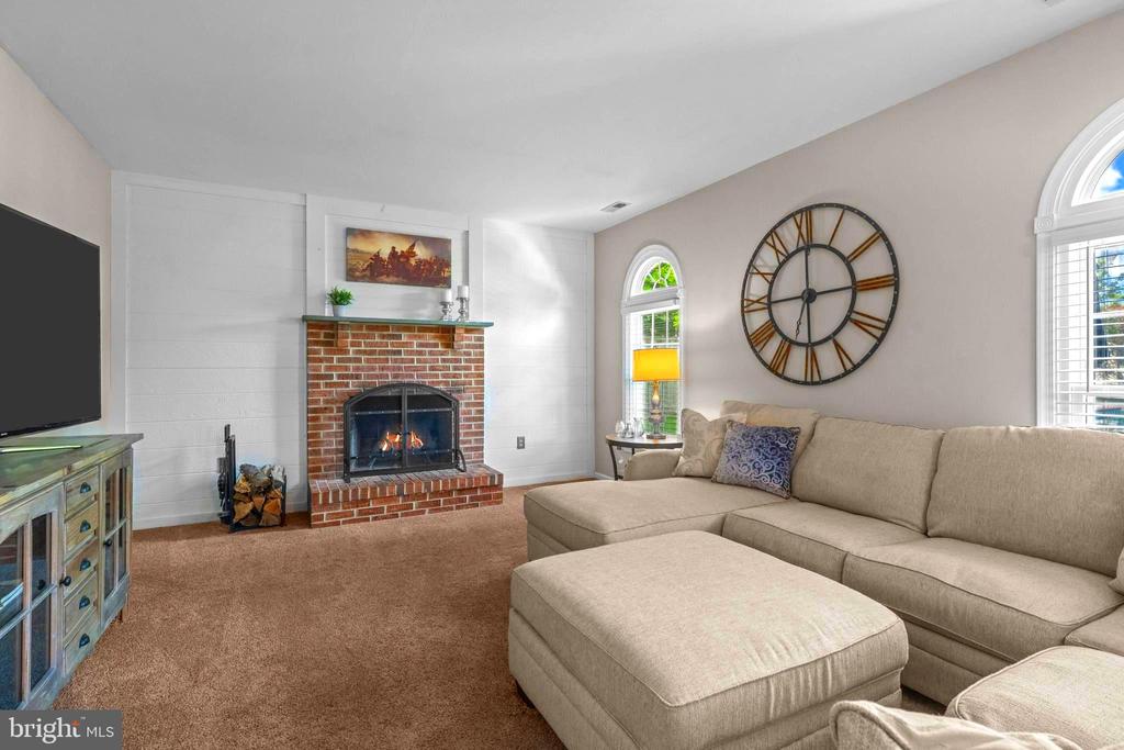 3970 SHERWOOD LANE