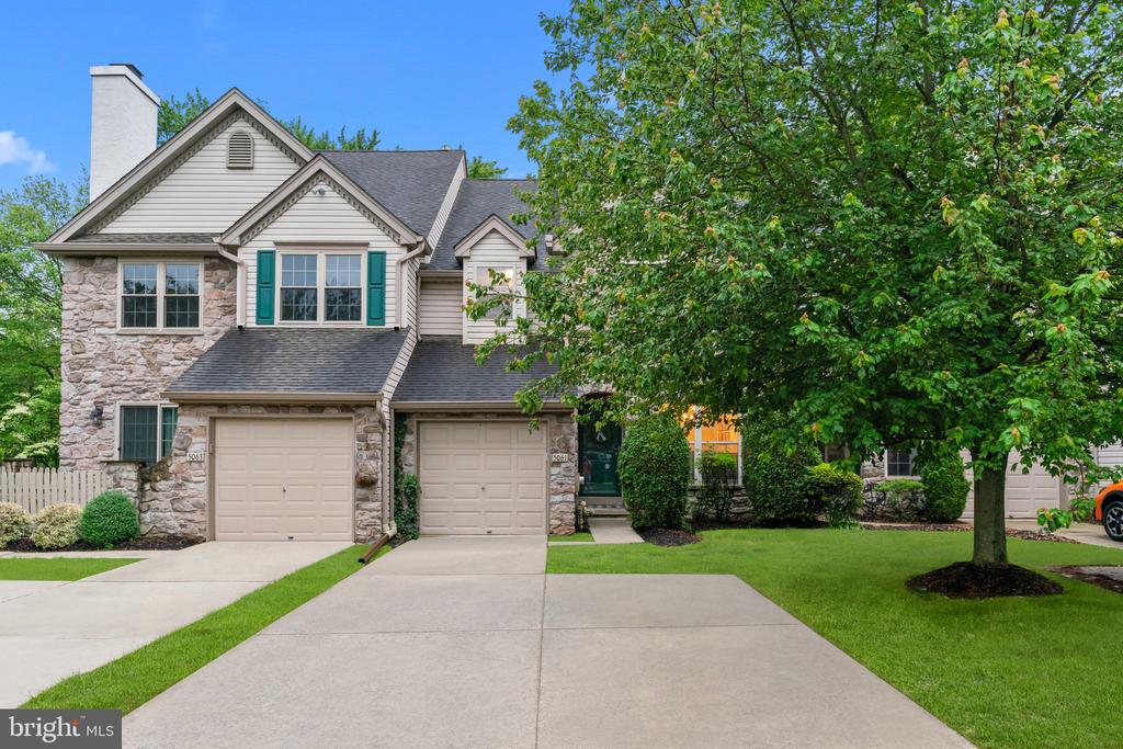 5061 ROSEWOOD DRIVE