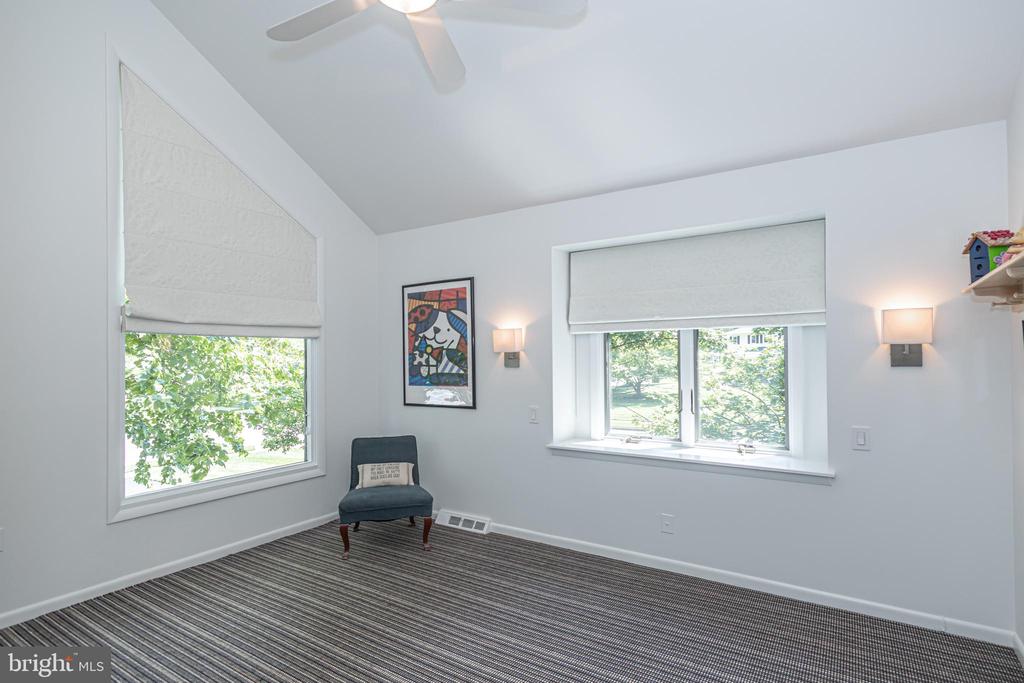 866 WEBER DRIVE