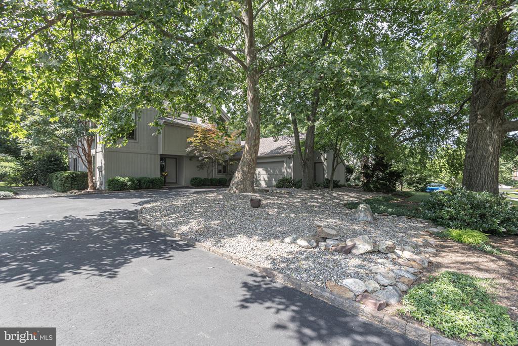866 WEBER DRIVE