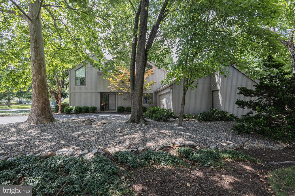866 WEBER DRIVE