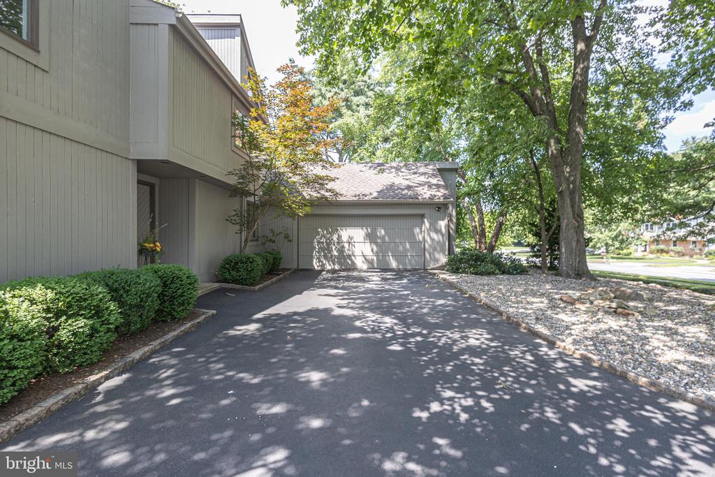 866 WEBER DRIVE
