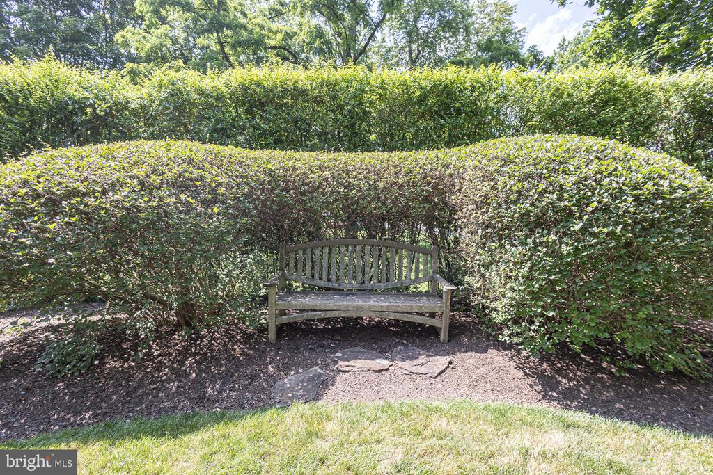 866 WEBER DRIVE