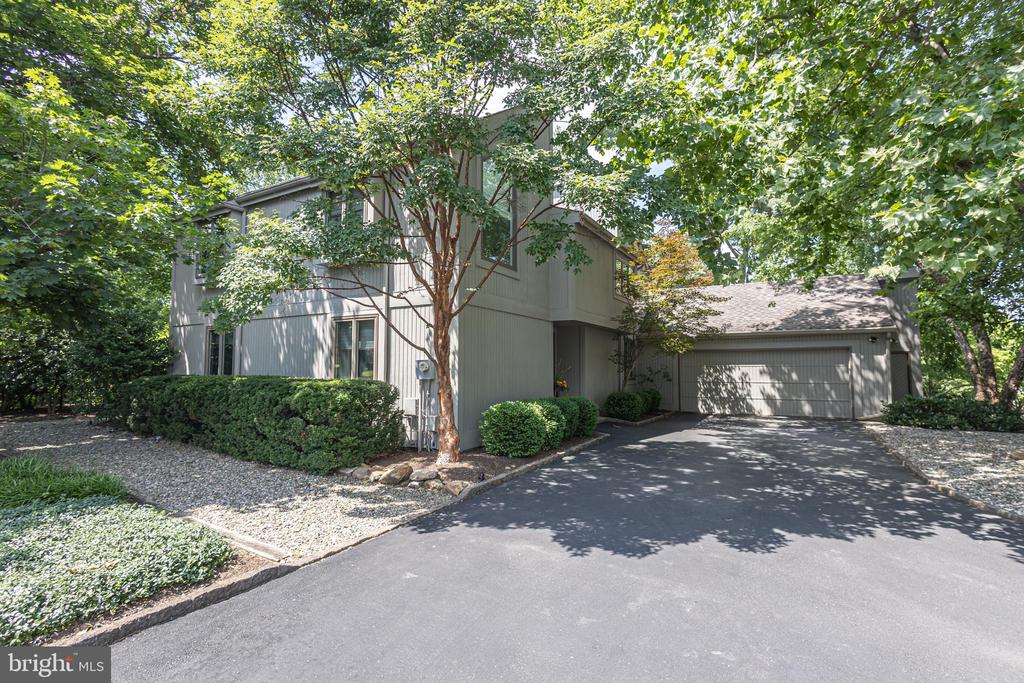 866 WEBER DRIVE