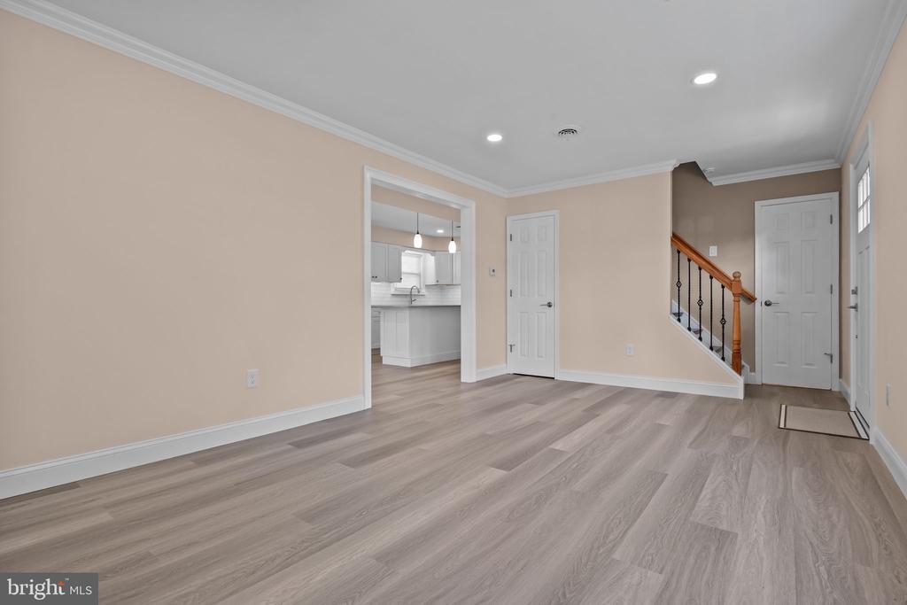 1838 SHERI ROAD