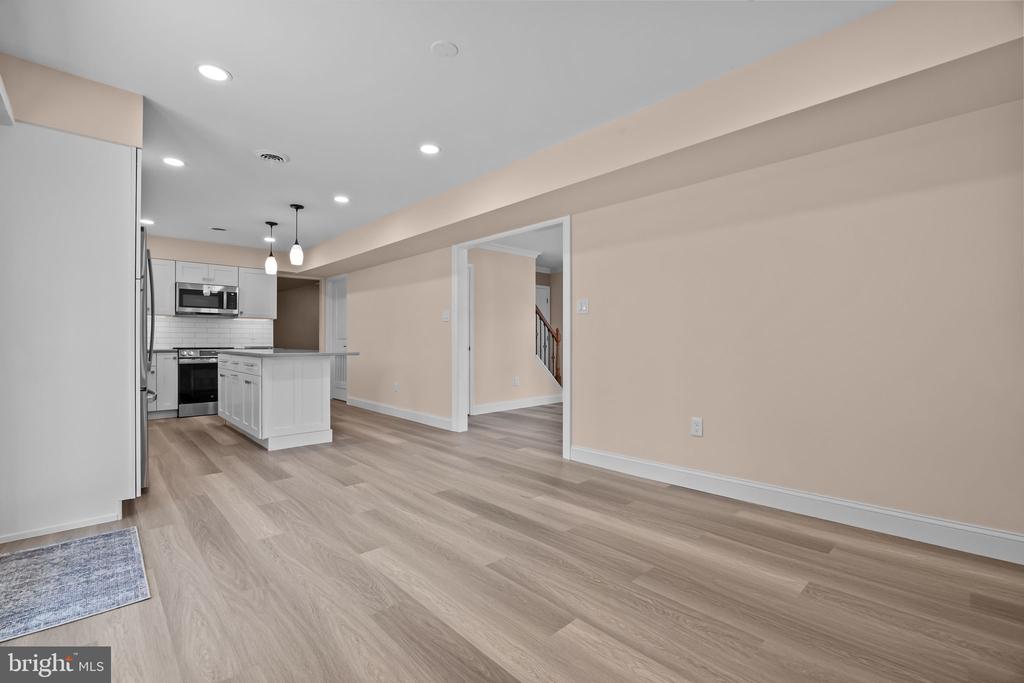 1838 SHERI ROAD