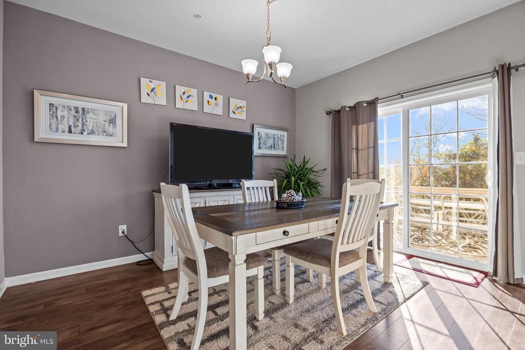 112 EDGEWATER COURT