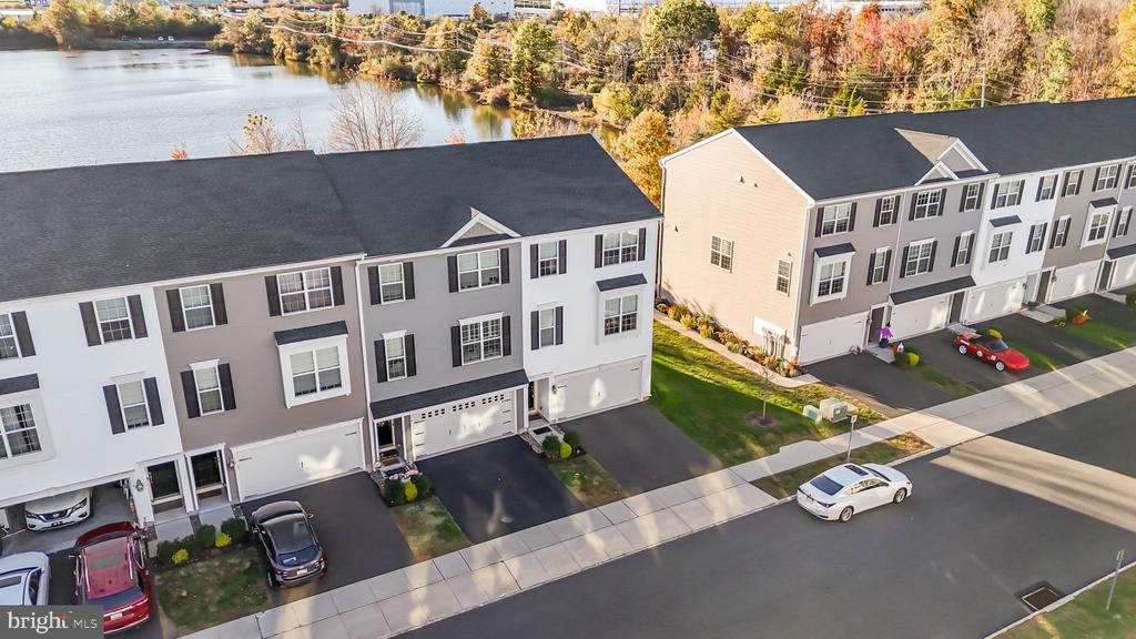 112 EDGEWATER COURT