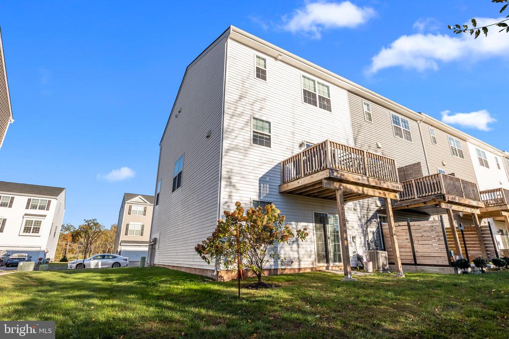 112 EDGEWATER COURT