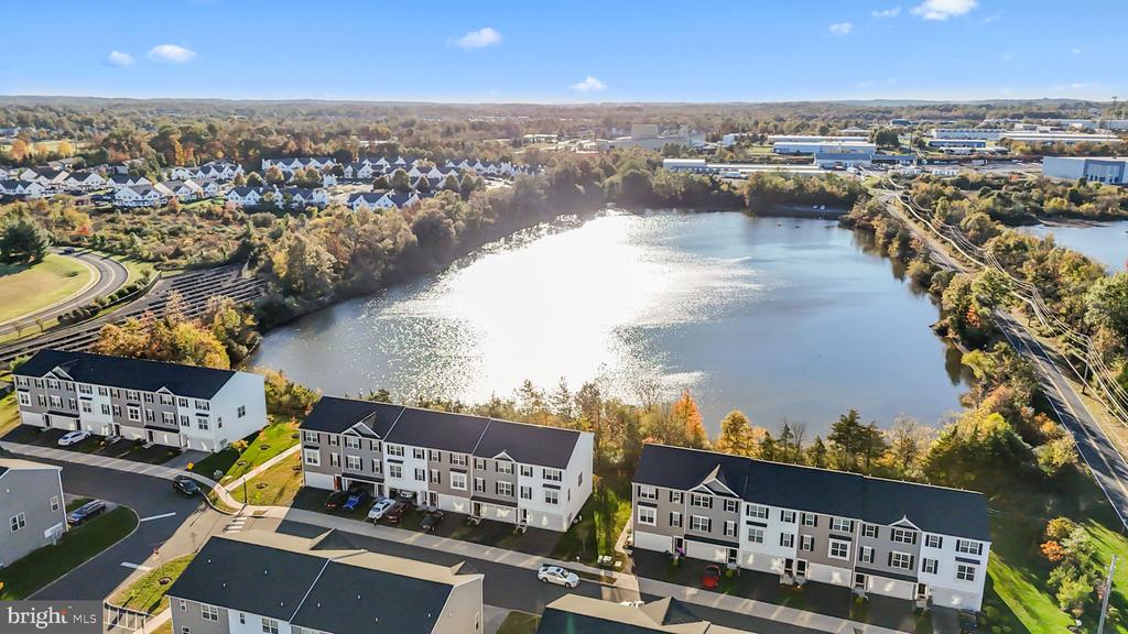 112 EDGEWATER COURT