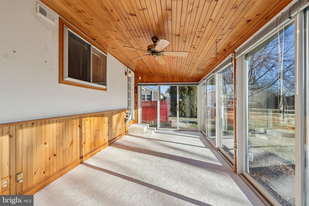 833 VALLEY ROAD