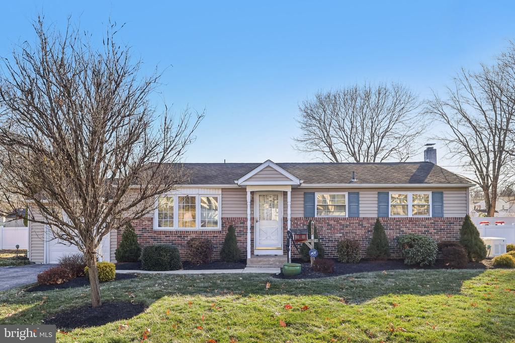 833 VALLEY ROAD