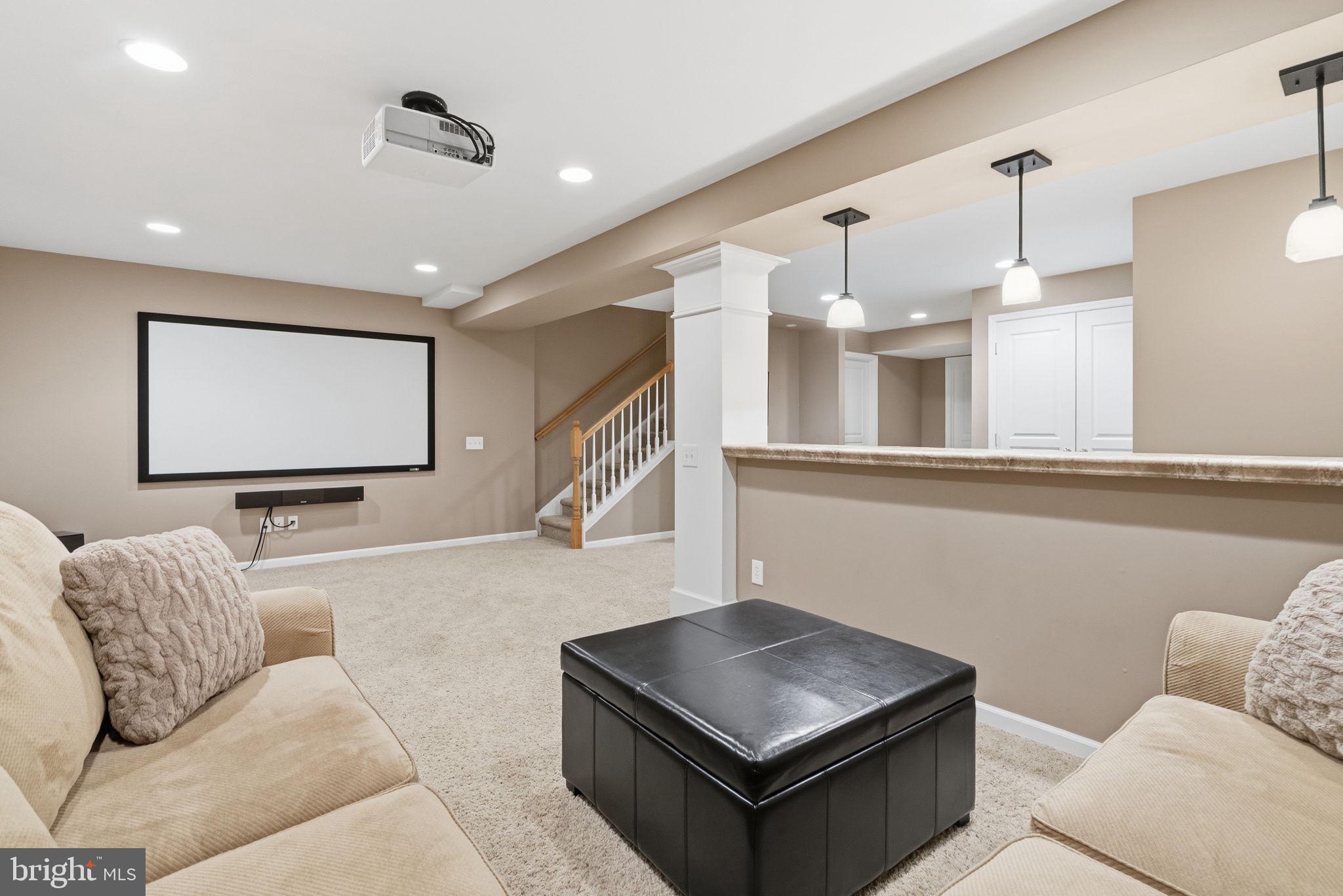 175 PIPERS INN DRIVE