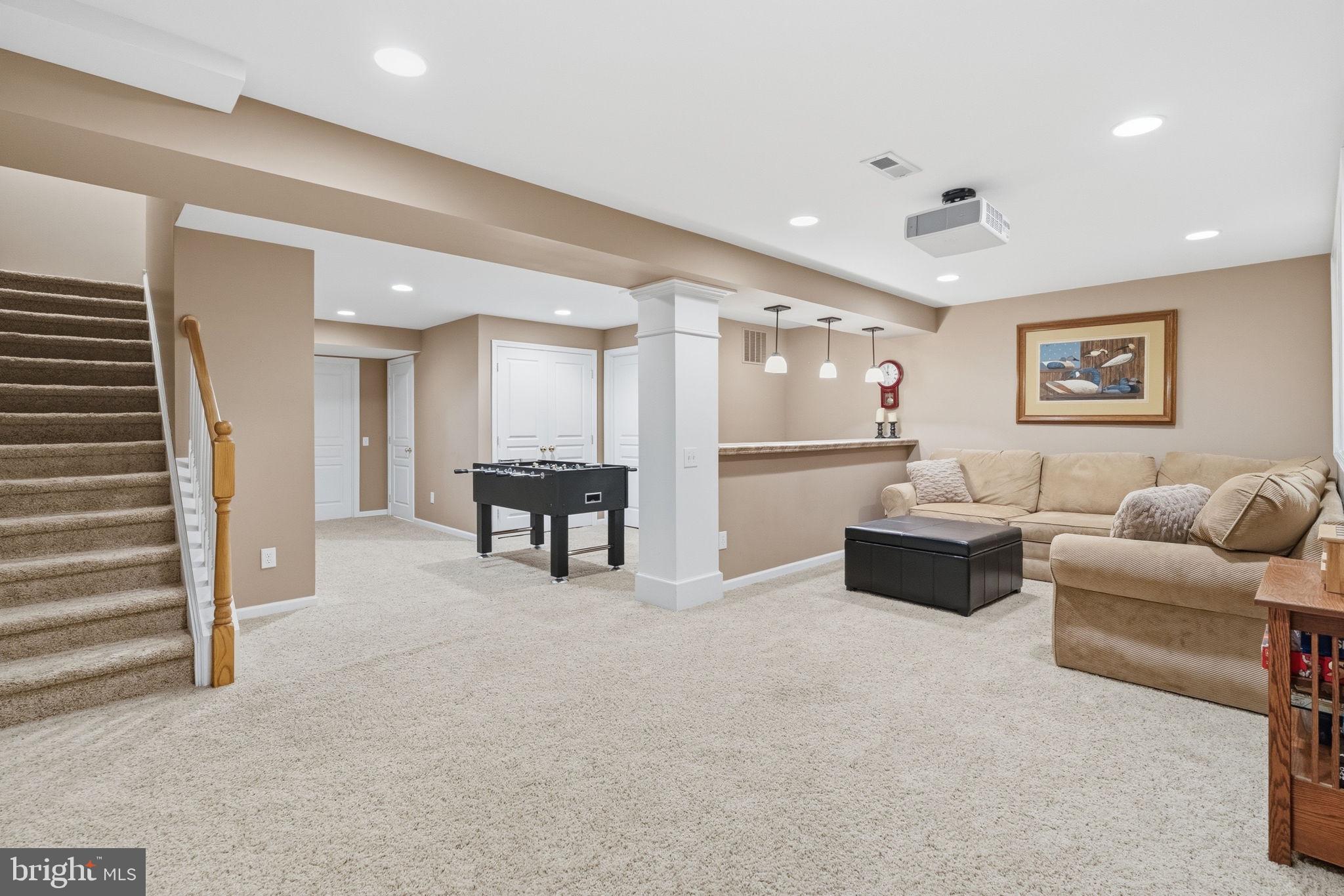 175 PIPERS INN DRIVE