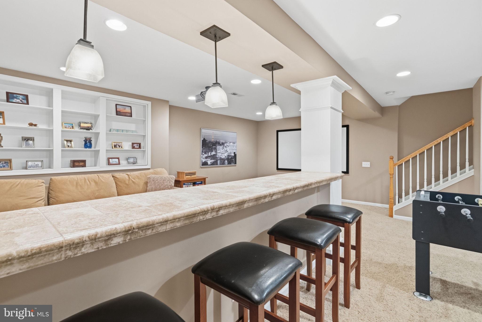175 PIPERS INN DRIVE