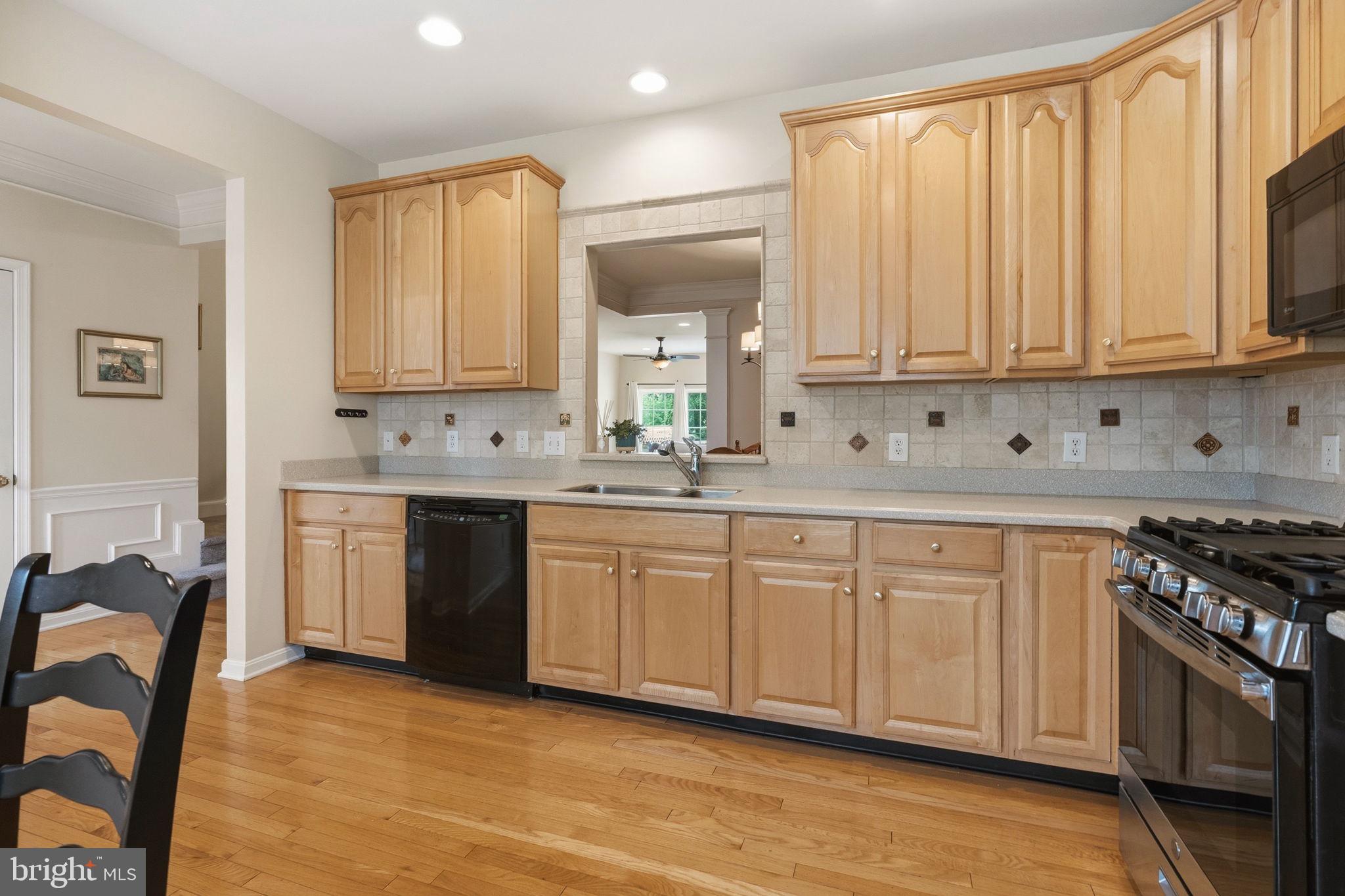 175 PIPERS INN DRIVE