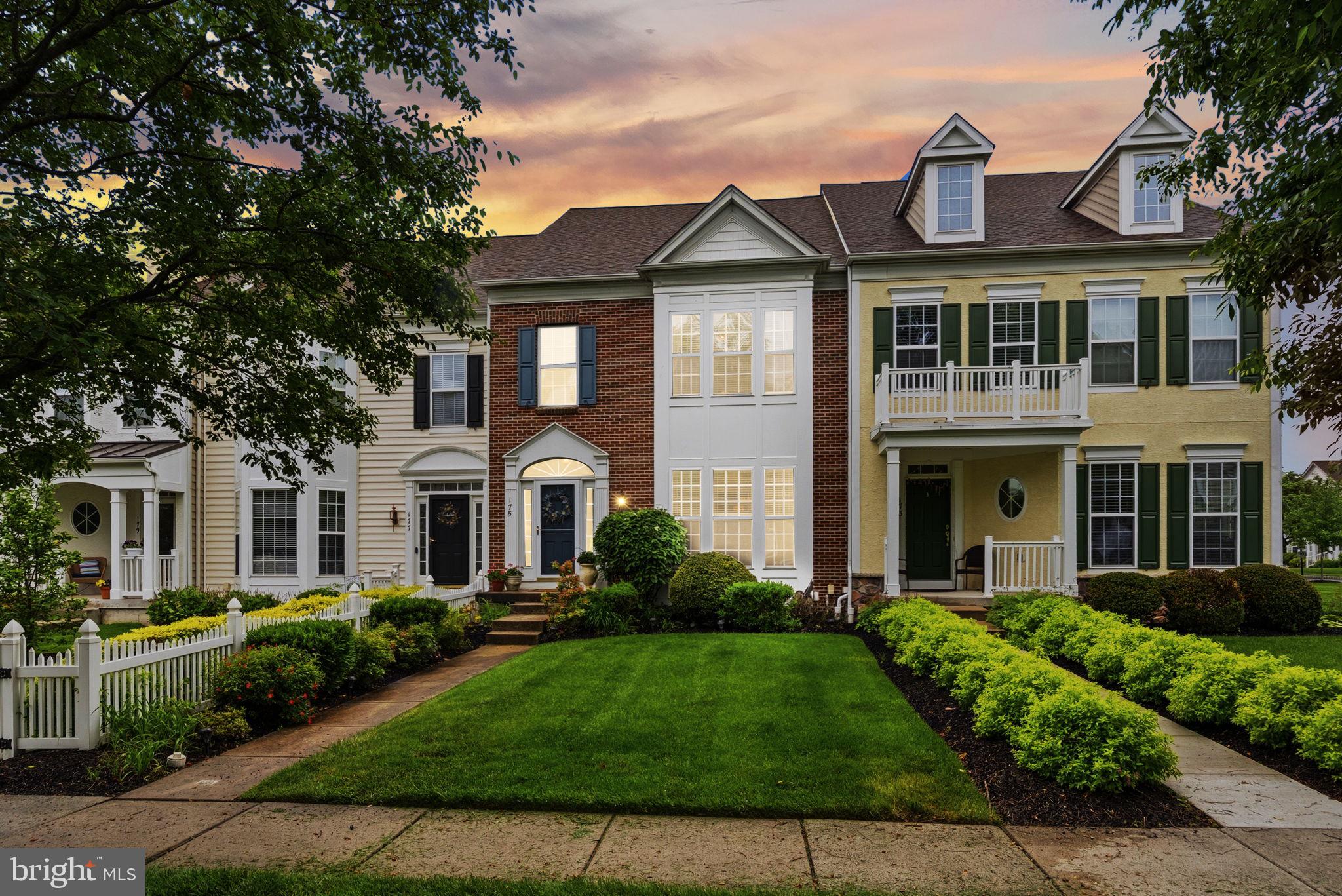 175 PIPERS INN DRIVE