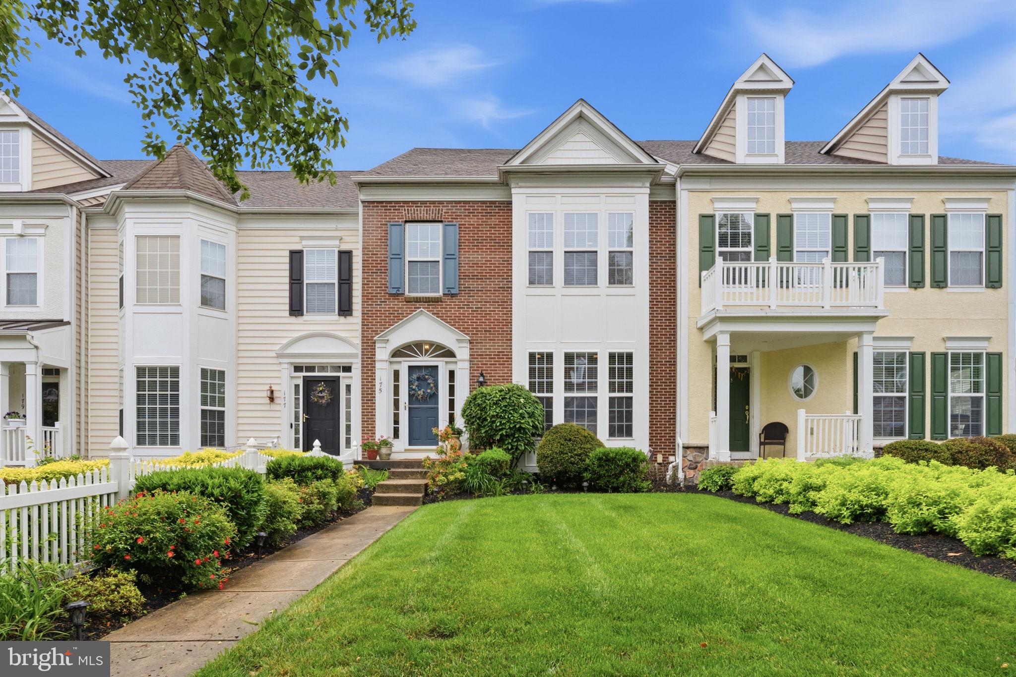 175 PIPERS INN DRIVE
