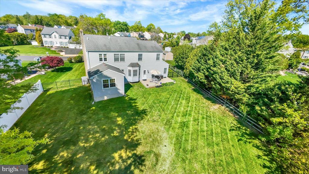 2125 ROBIN DRIVE