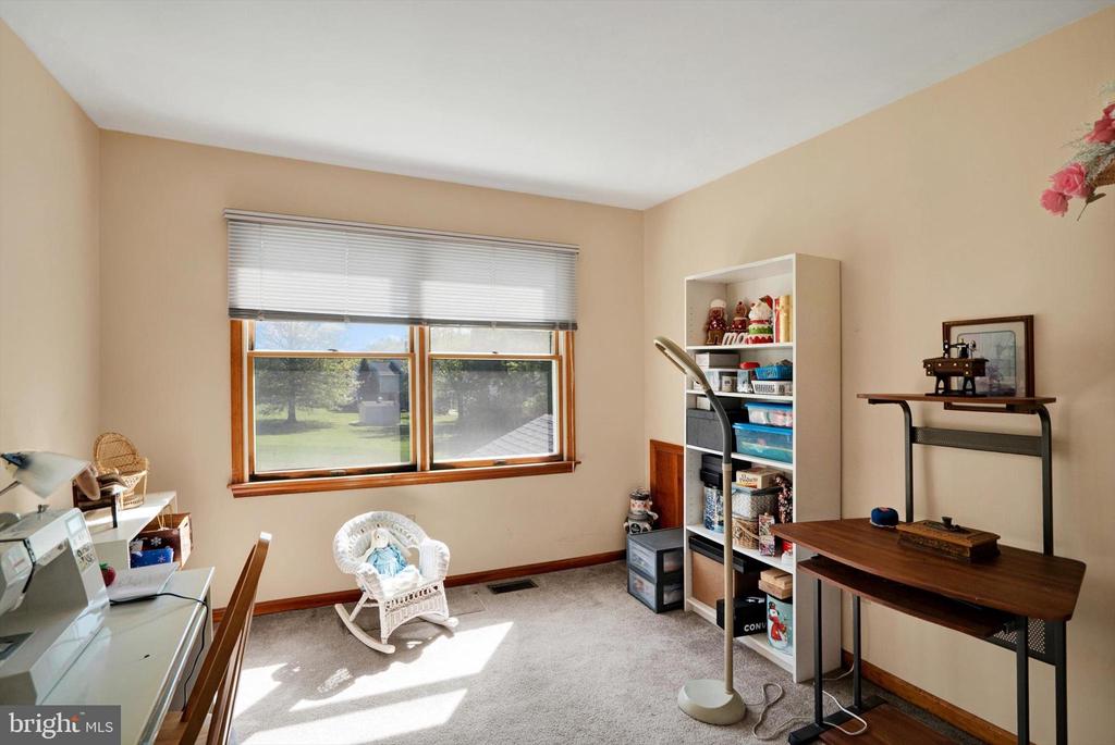 2125 ROBIN DRIVE