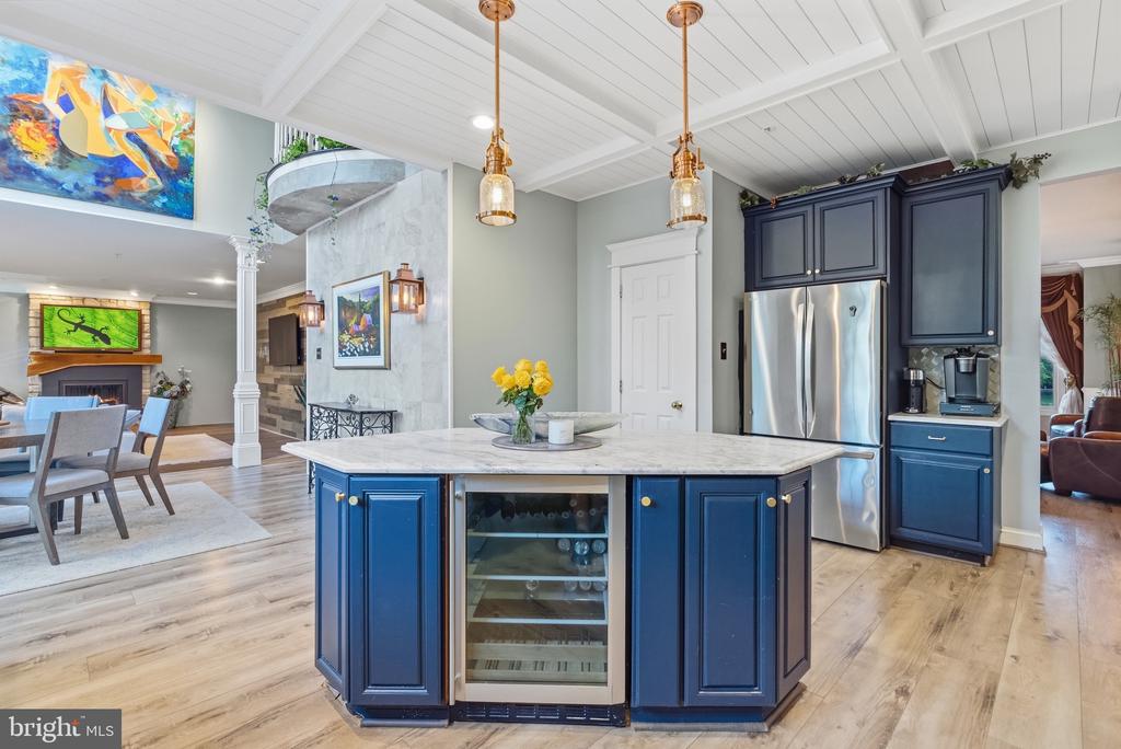 2310 SANDHURST DRIVE