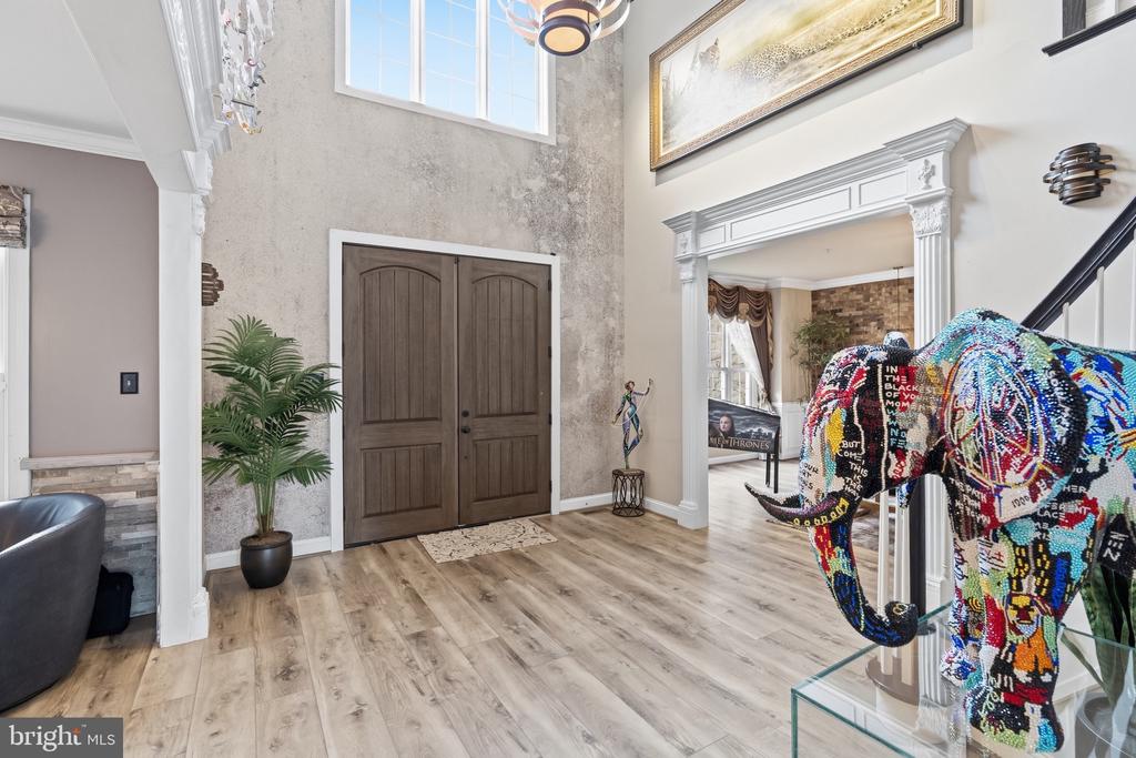 2310 SANDHURST DRIVE