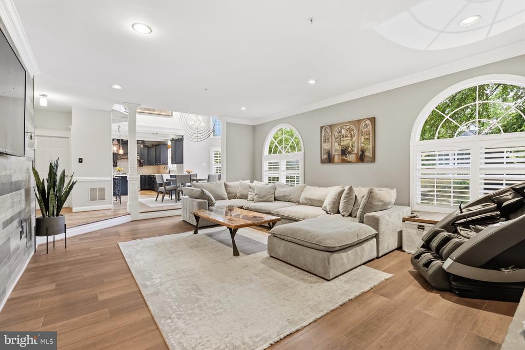 2310 SANDHURST DRIVE