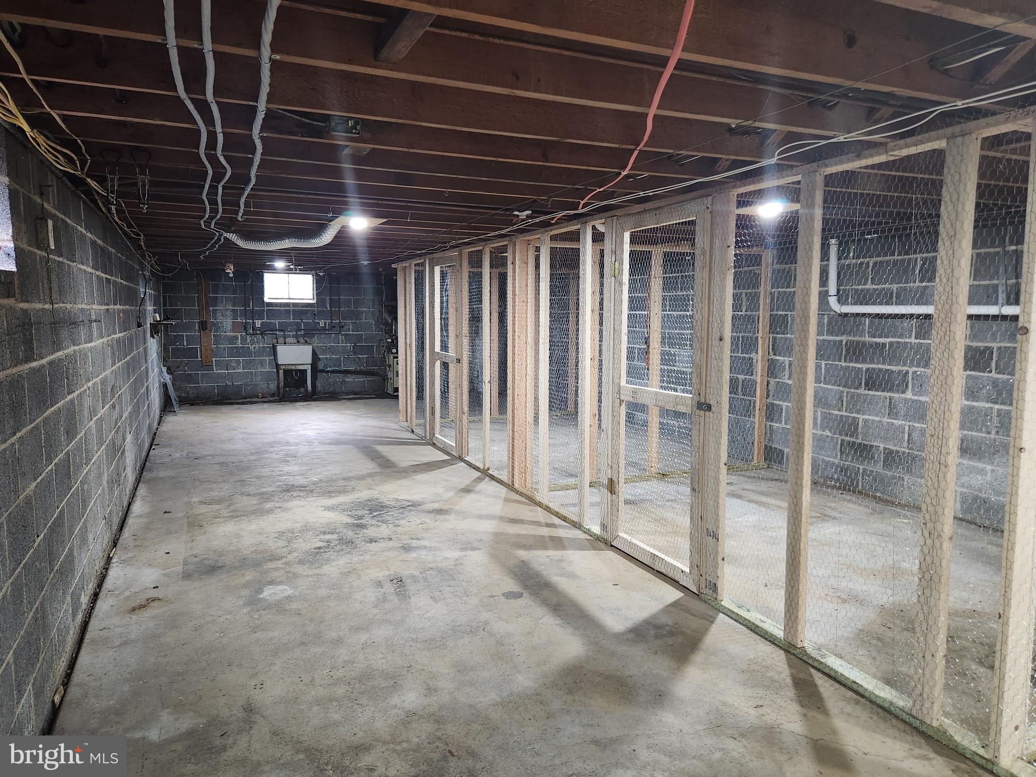 243 B ROESCH AVENUE B- SECOND FLOOR LEFT