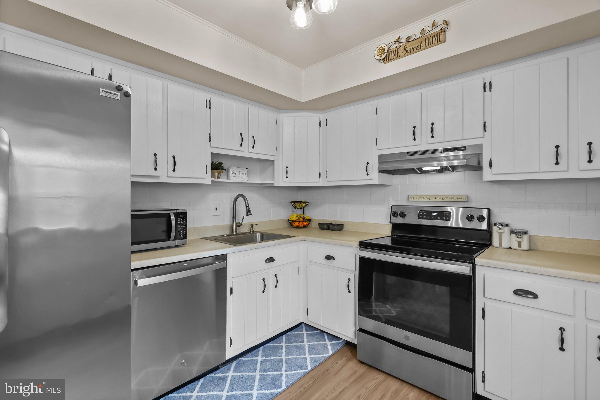 1006 N YORK ROAD L-5