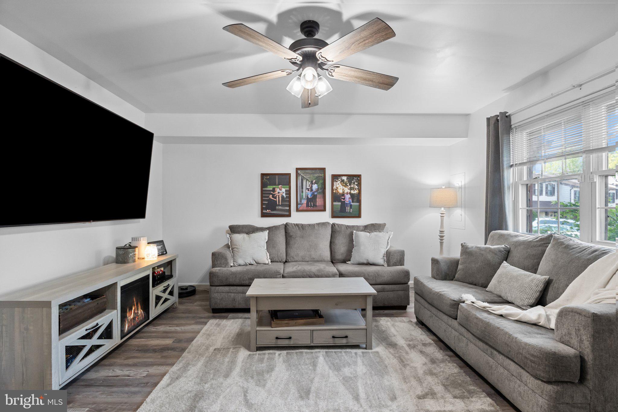 1006 N YORK ROAD L-4
