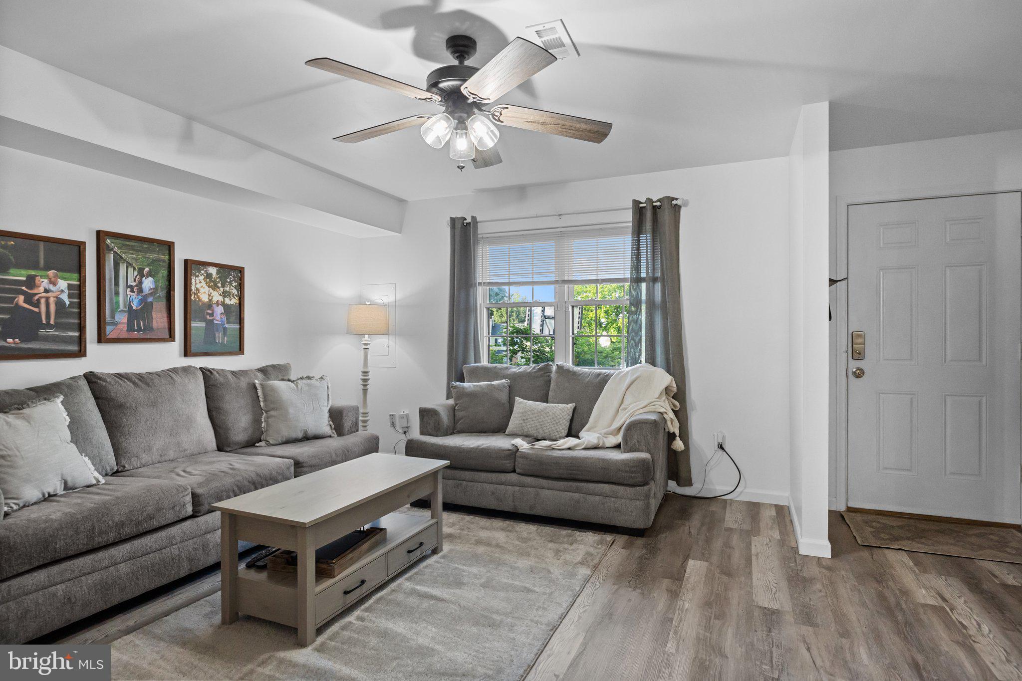 1006 N YORK ROAD L-4